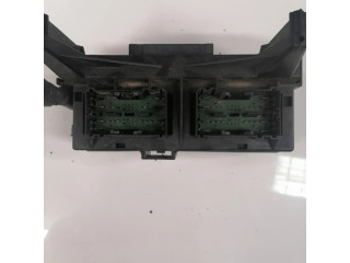 Блок предохранителей  04692073AB   Jeep Grand Cherokee (WK)    