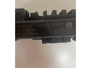 Блок предохранителей FW9314F041AE Jaguar XJ X351