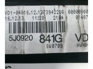 Панель приборов Skoda Fabia Mk2 (5J)