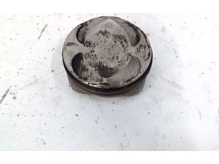 Píst Subaru Outback (BT)