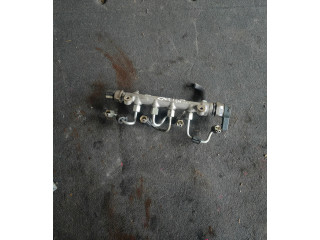 Топливная рампа 04L089B Skoda Octavia Mk3 (5E) для двигателя Clh