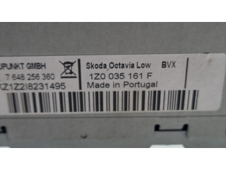 Радио/ проигрыватель CD/DVD / навигация