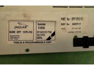 Панель приборов Jaguar XJ X300