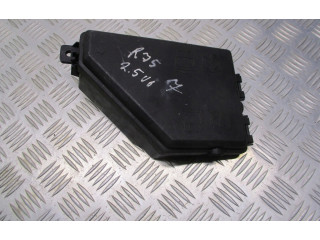 Блок предохранителей  YQE103111   Rover 75    