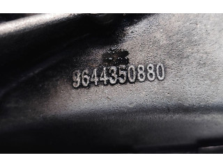 Масляный насос  D4204T 9644350880  Volvo V50 