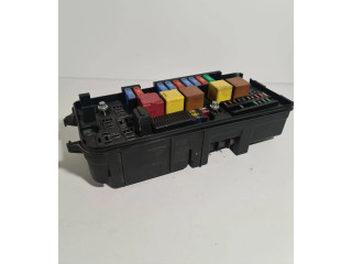 Блок предохранителей 13190892, 519115000   Opel Vectra C    