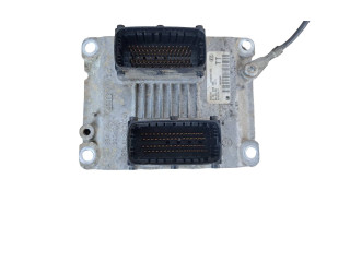 Блок управления двигателем Блок управления 0261208255, 55353613 Opel Meriva A