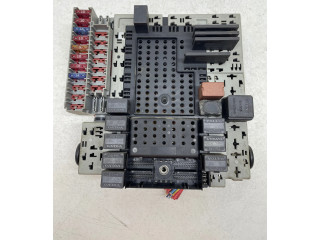 Блок предохранителей 8645410, 000000665795 Volvo V70