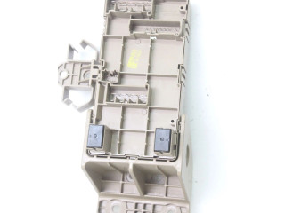 Блок предохранителей 82201FG010, 82201FG010   Subaru Forester SH    