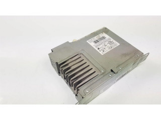 Радио/ проигрыватель CD/DVD / навигация