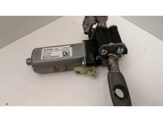 Электрический двигатель для регулировки положения руля