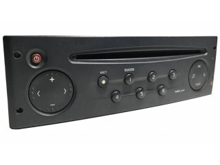 Радио/ проигрыватель CD/DVD / навигация