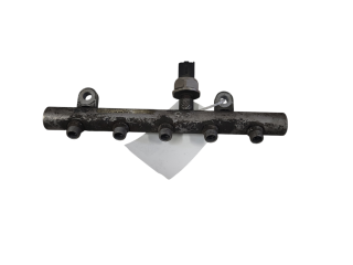 Топливная рампа 9645689580 Citroen C5