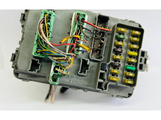 Блок предохранителей Y338850 Honda Accord