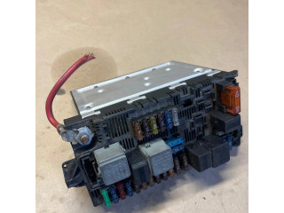 Блок предохранителей  2115453101   Mercedes-Benz E W211    