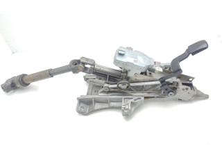 Дисплей P31429460 Volvo V40