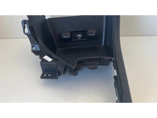 Другая центральная деталь консоли (туннеля)