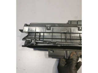 Přístrojová deska Toyota Prius (XW30) 2014 8380047B10