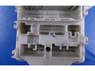 Блок предохранителей MR587875, MR587875 Mitsubishi Outlander