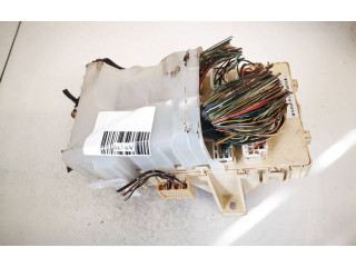 Блок предохранителей  827300d040, 82730-0d040   Toyota Corolla Verso AR10    