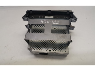 Радио/ проигрыватель CD/DVD / навигация