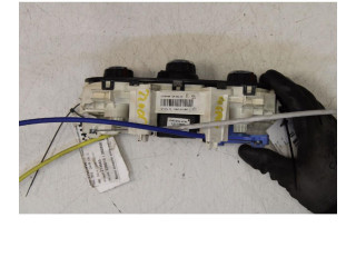 Блок управления климат-контролем    Dacia Sandero