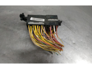 Блок предохранителей 7703297597 Renault Clio II