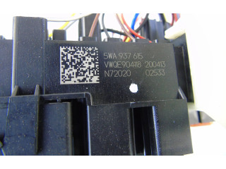 Блок предохранителей  5WA937615   Audi A3 8Y    