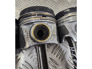 Поршень с шатуном 02604LA2 Volkswagen Golf VII