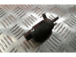 Моторчик дворников Mitsubishi Carisma