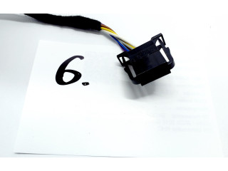 Зеркало электрическое        Skoda Fabia Mk3 (NJ)  2015 - 2021 года   