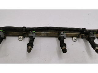 Vstřikovač 95702161021A Saab 9-7X pro benzínový motor 4.2