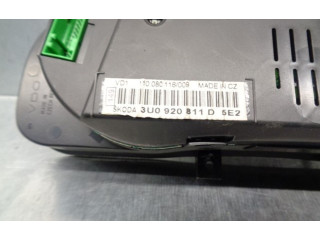 Geschwindigkeitsmesser Cockpit 3U0920811D, 110080116009   Skoda Superb B5 (3U)       