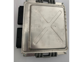 Блок управления двигателем ECU 169105671R, 110R006071 Dacia Duster III