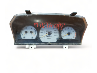 Панель приборов Mitsubishi Space Runner