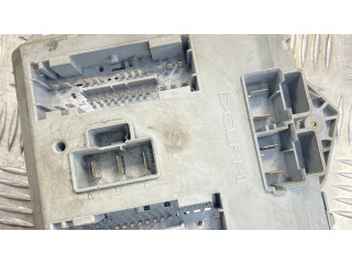 Блок предохранителей 46798118 Fiat Punto (188)