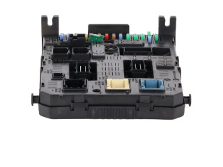 Pojistková skříňka 657064 Peugeot 3008 2010