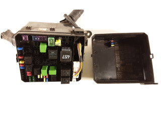 Блок предохранителей PR06102000, PR06101000 Mitsubishi Outlander