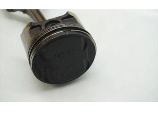 Поршень с шатуном Mitsubishi Galant