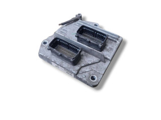 Řídící jednotka 55562549   Opel Zafira B 2009