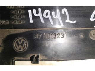 Панель приборов 87001323, 0090059 Seat Inca (6k)