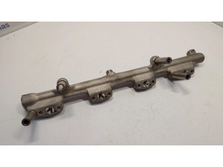 Трубка (трубки) для подачи топлива в жиклеры