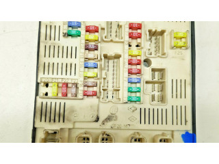 Pojistková skříňka 284B68372R, nr4804 Renault Megane III 2011