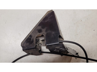 Замок капота двигателя