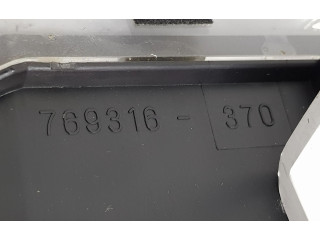 Přístrojová deska Toyota Land Cruiser (J120) 2007 838006D142, 838006D142