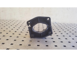 Другая деталь отсека двигателя