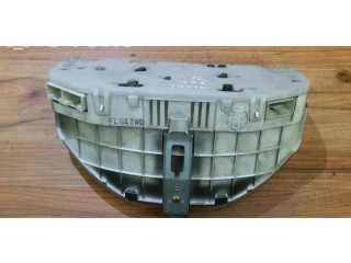 Панель приборов Mazda 626