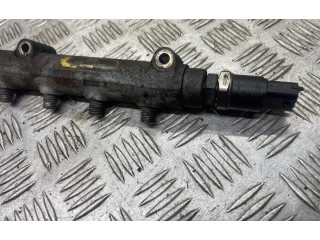 Топливная рампа 8658252, 002855 Volvo S80