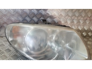 Передняя фара  