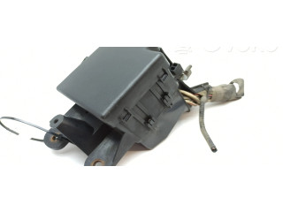 Блок предохранителей  3284, 3933   Lexus LS 430    